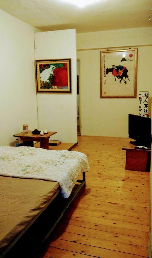 Museum Traveler'S Bnb Sanzhi Luaran gambar
