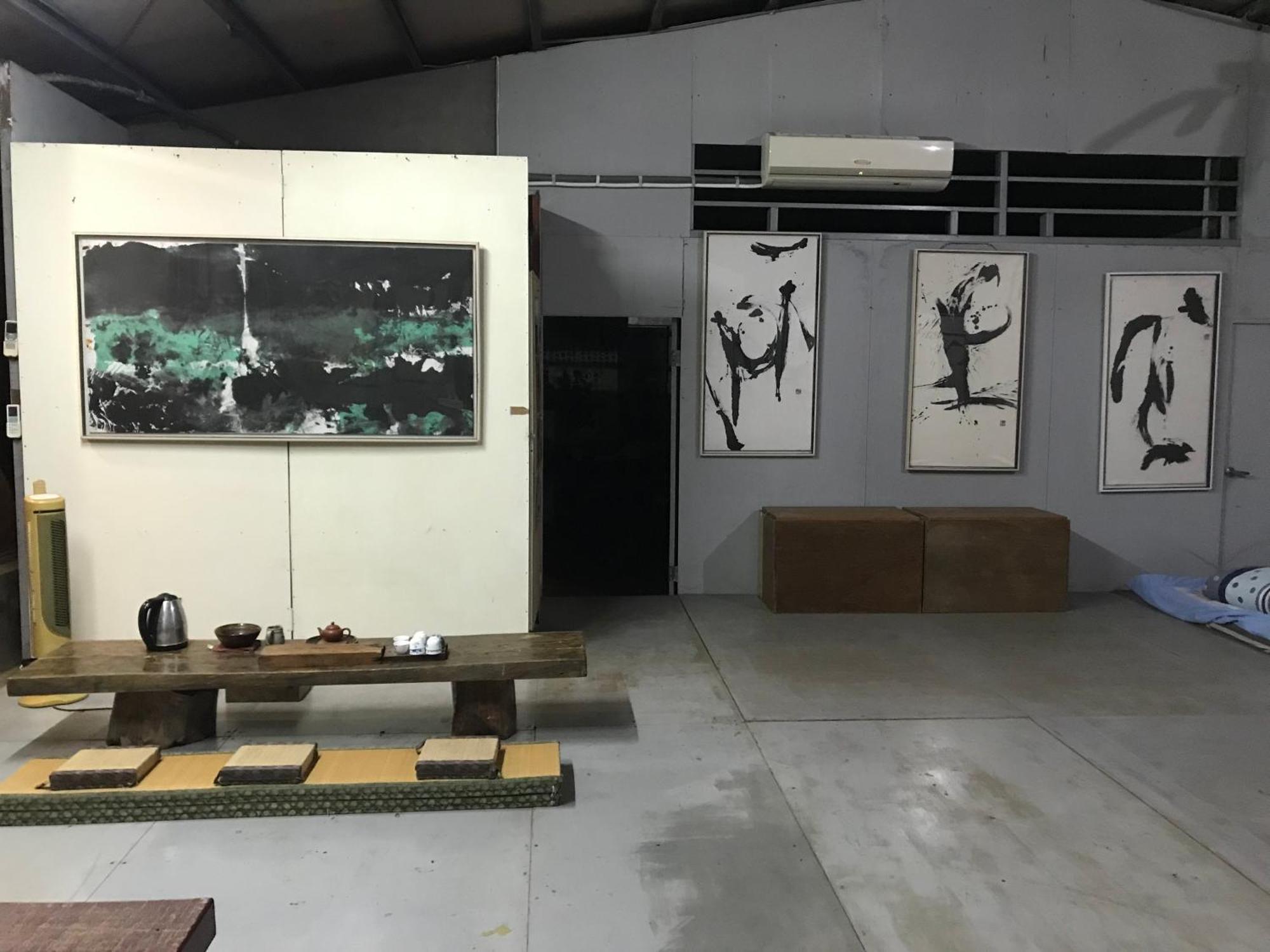 Museum Traveler'S Bnb Sanzhi Luaran gambar