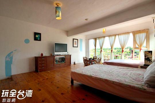 Museum Traveler'S Bnb Sanzhi Luaran gambar