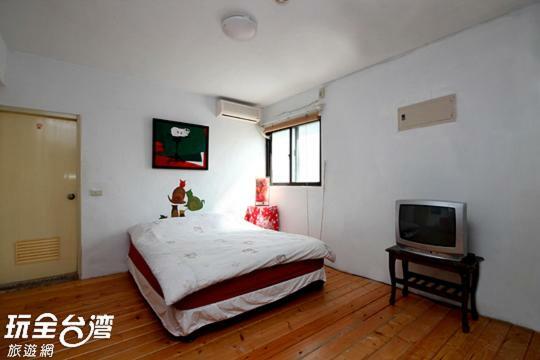 Museum Traveler'S Bnb Sanzhi Luaran gambar