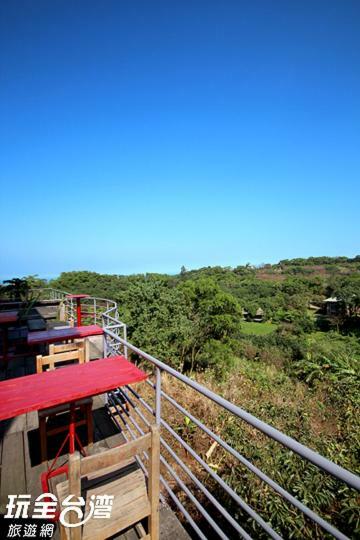 Museum Traveler'S Bnb Sanzhi Luaran gambar