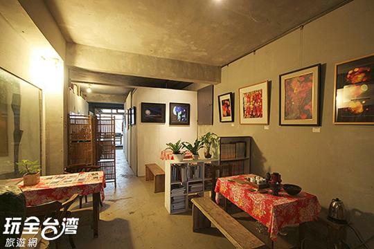 Museum Traveler'S Bnb Sanzhi Luaran gambar